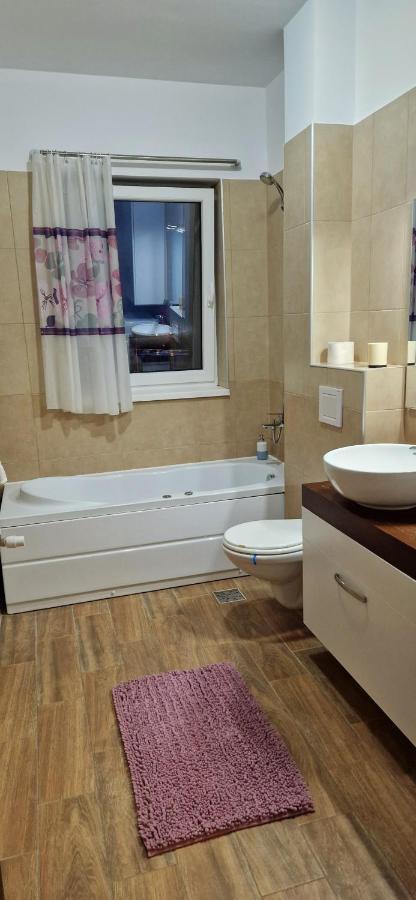 Friendly Rentals Vivamus Μπρασόβ Εξωτερικό φωτογραφία